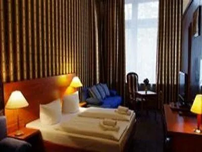 ברלין City Hotel Am Kurfuerstendamm 3*,  גרמניה